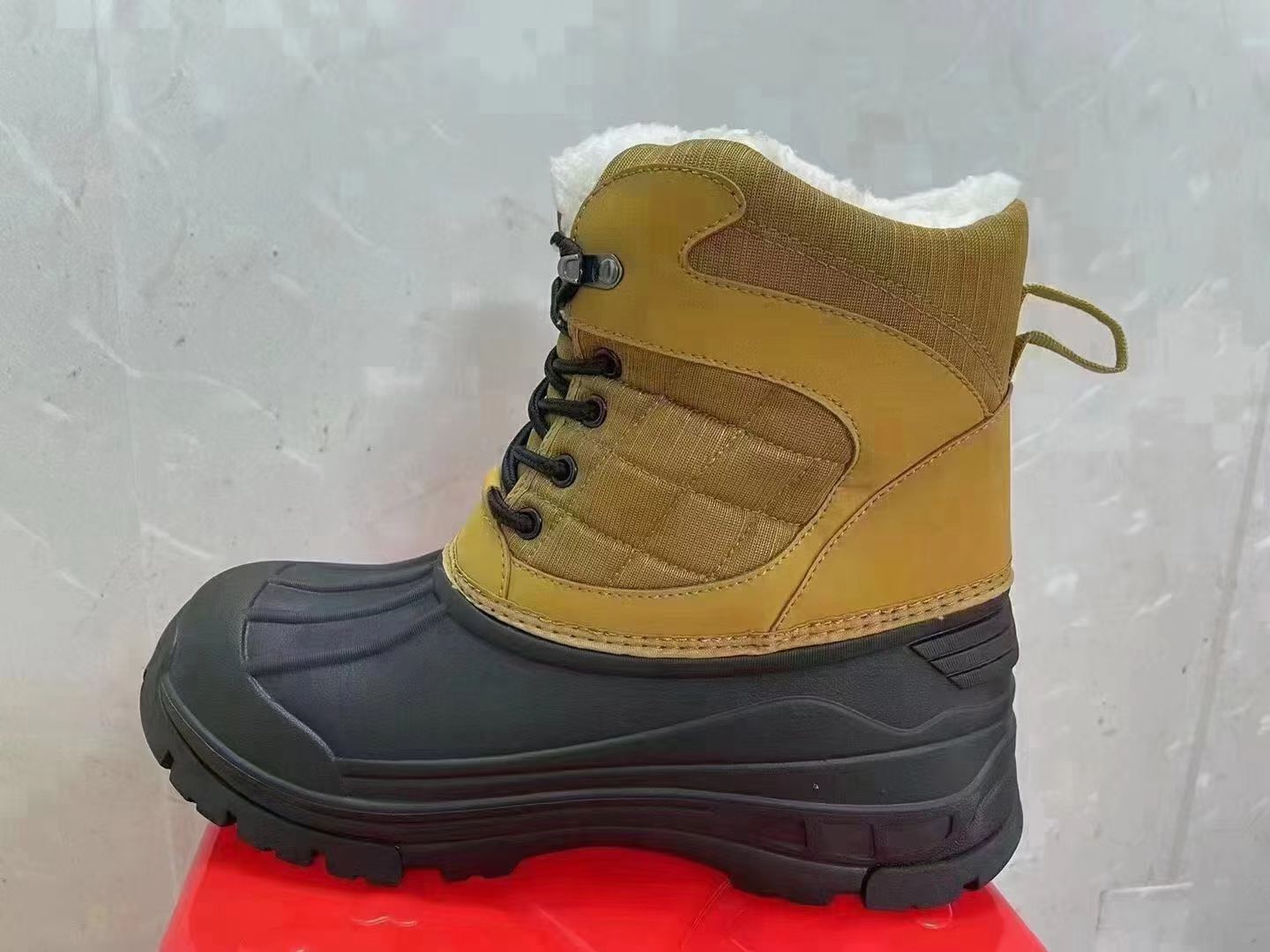 47323 - Boots stock China